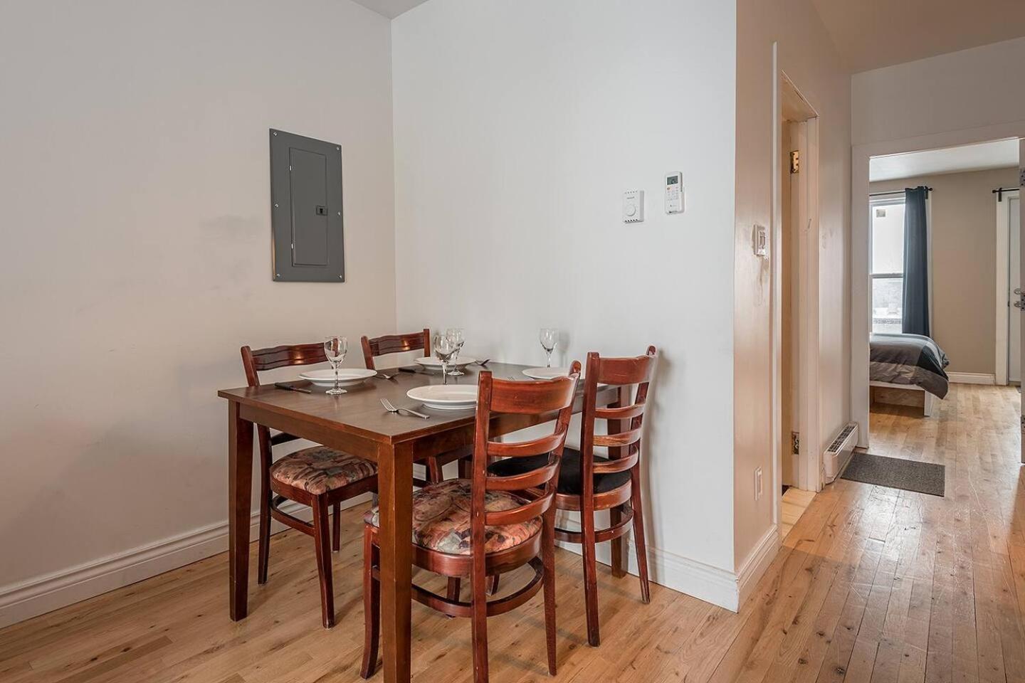 5-Star Prime Location - Bright Condo Montréal Exteriör bild